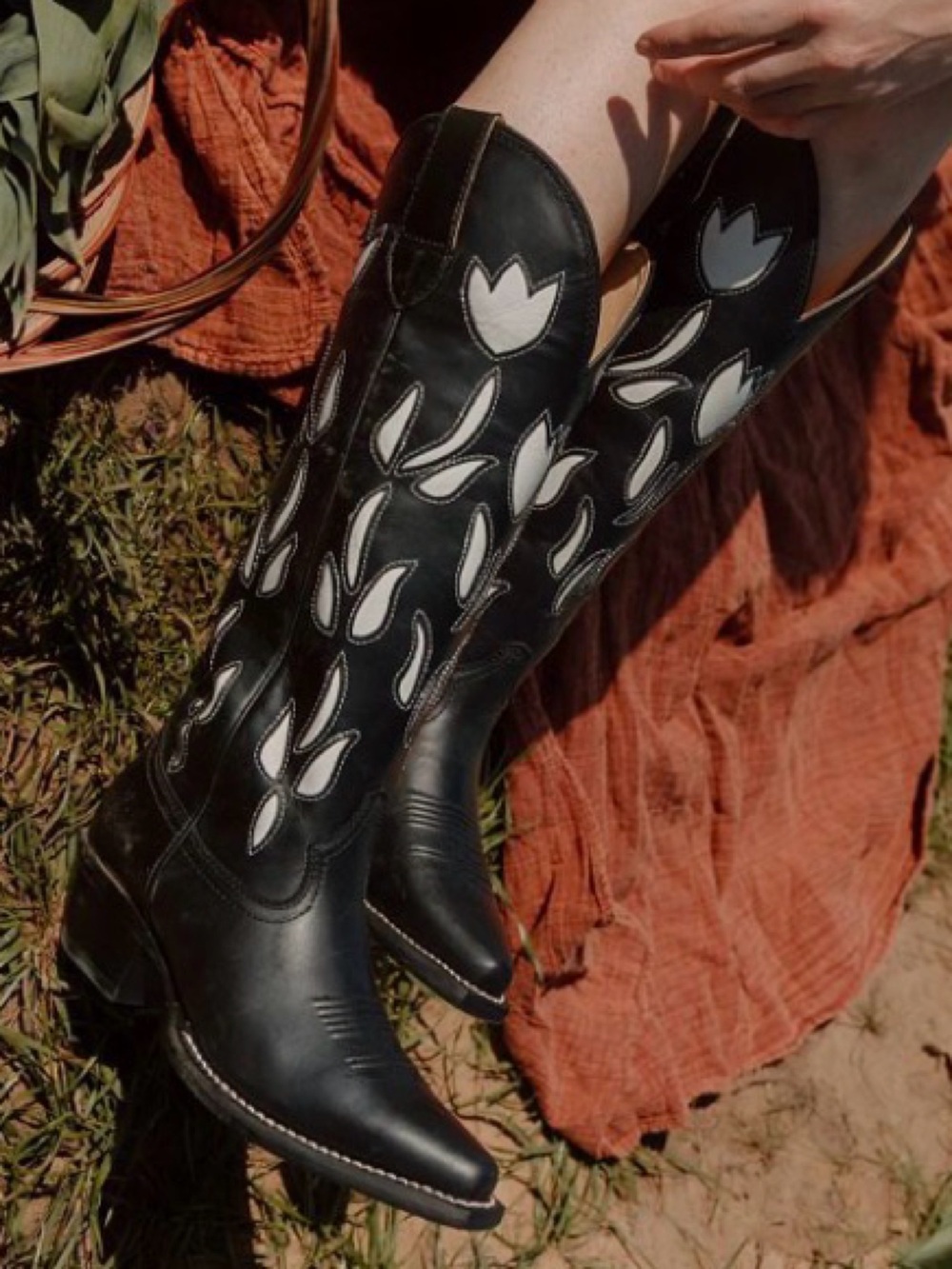 NIB JUSTIN BOOTS black May Western Cowboy Cowhide tall 15” boots 8.5B